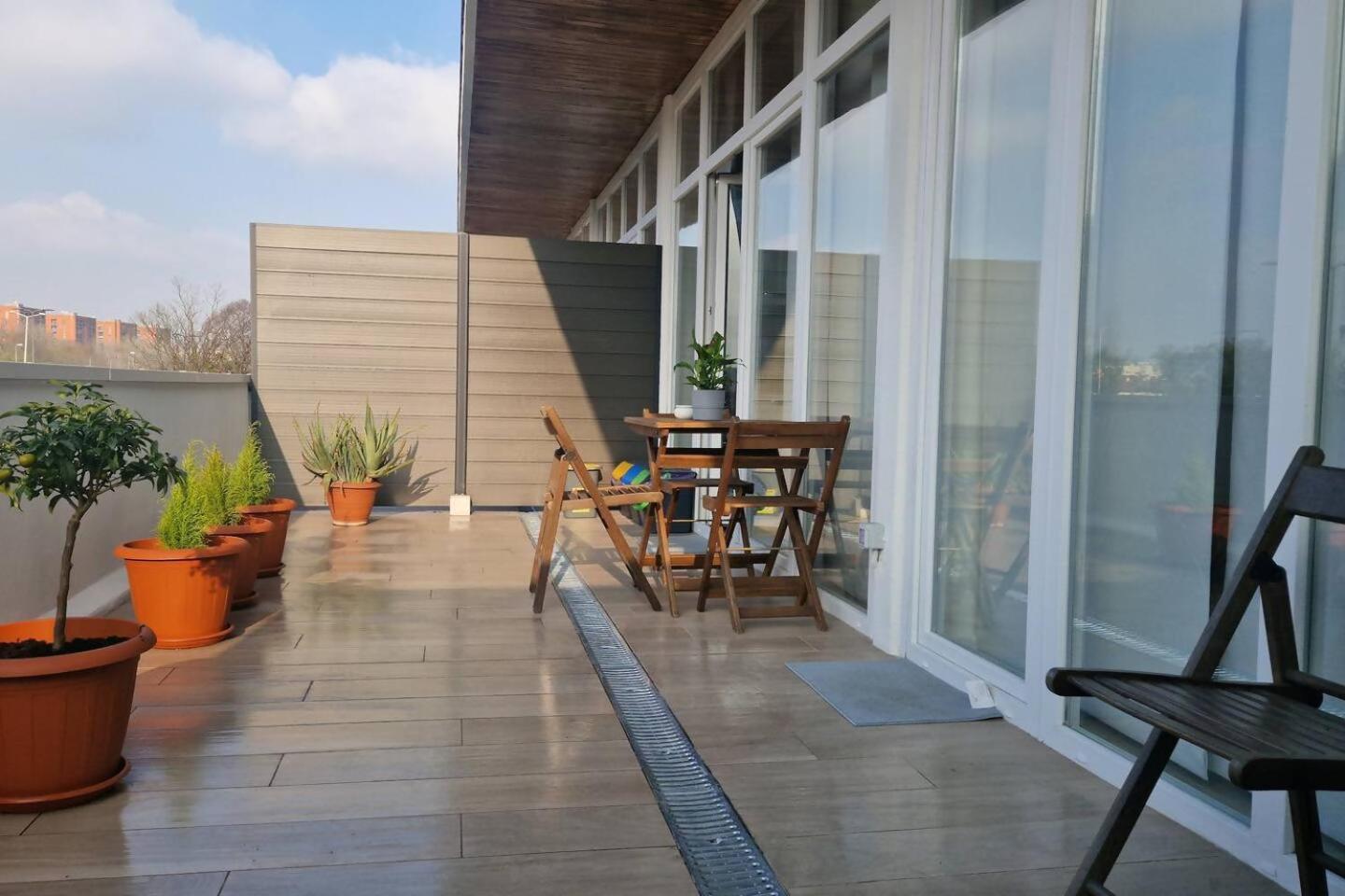 Cozy Flat For Vacation& Business In Famagosta Area * Milan